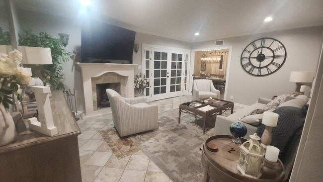 Foto del edificio - 15358 Leadwell St