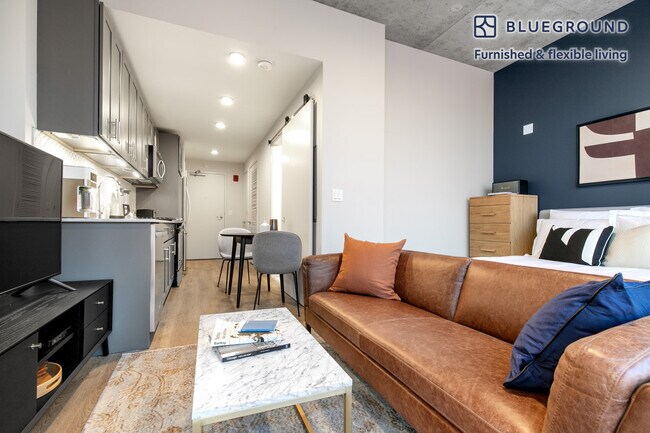 Foto del edificio - 450 W Belmont Ave