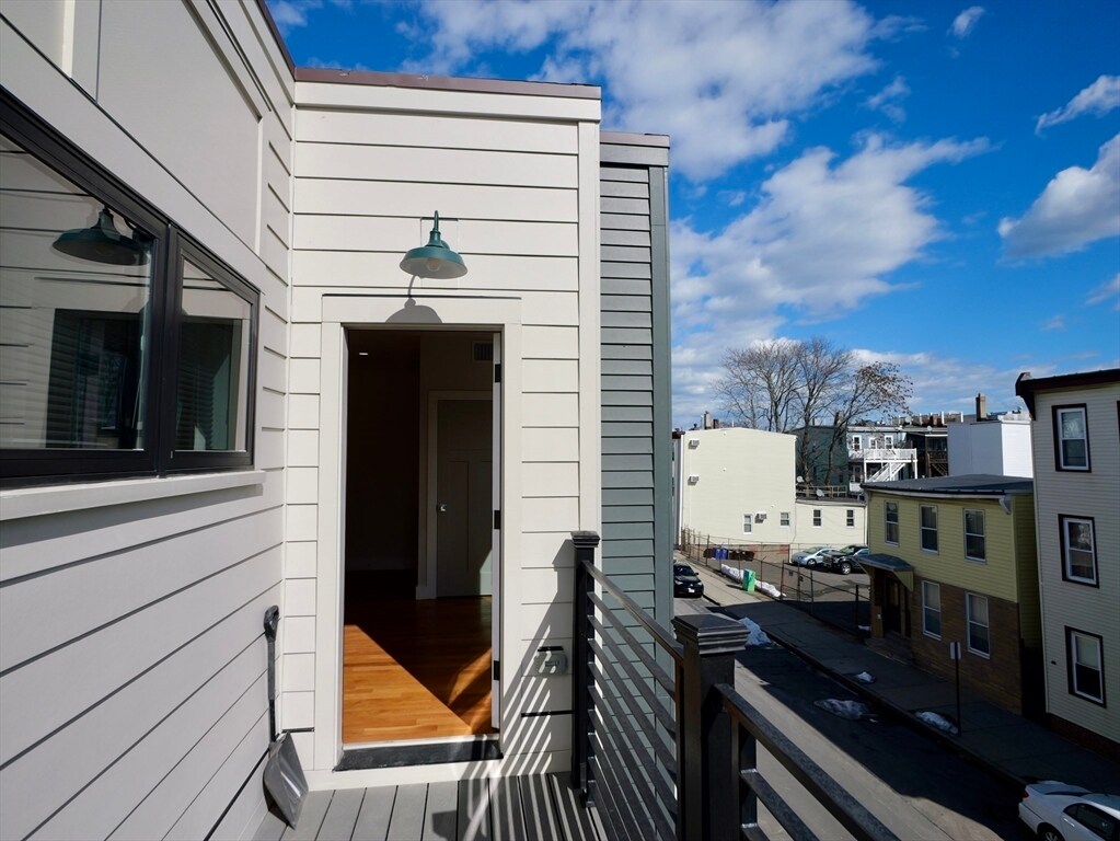 Foto principal - 182 Bennington St