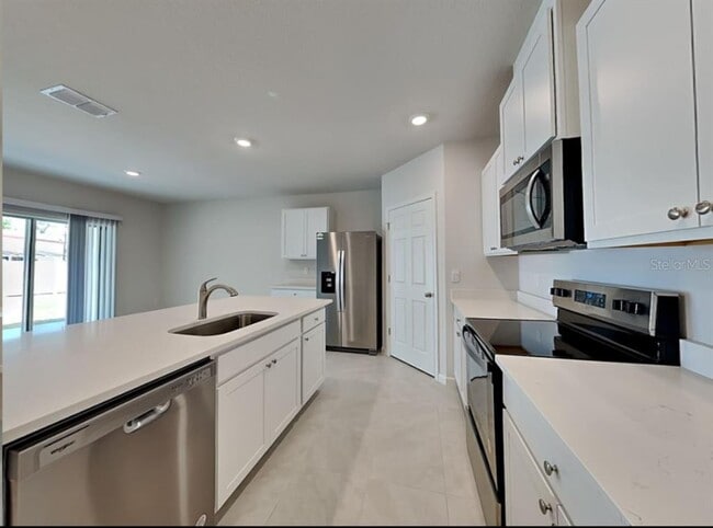Foto del edificio - 904 English Oaks Ct