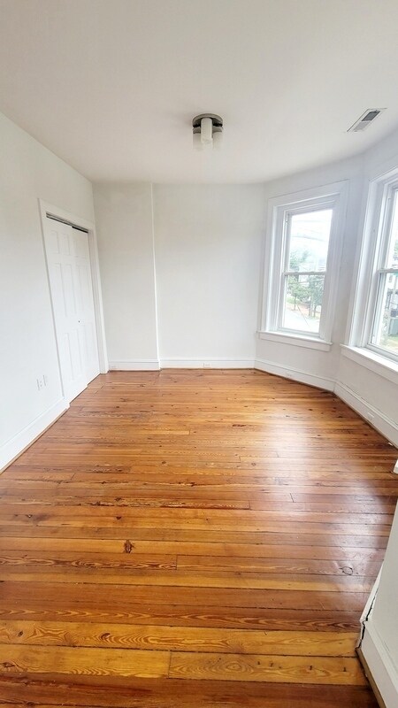 Foto del edificio - 1425 W Leigh St