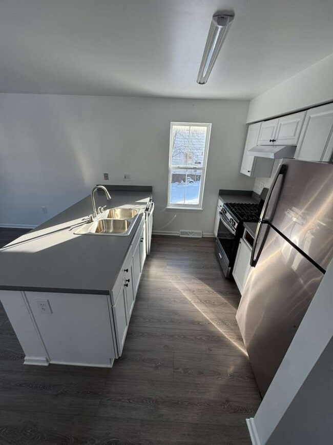 Building Photo - 333 Wylie Ave