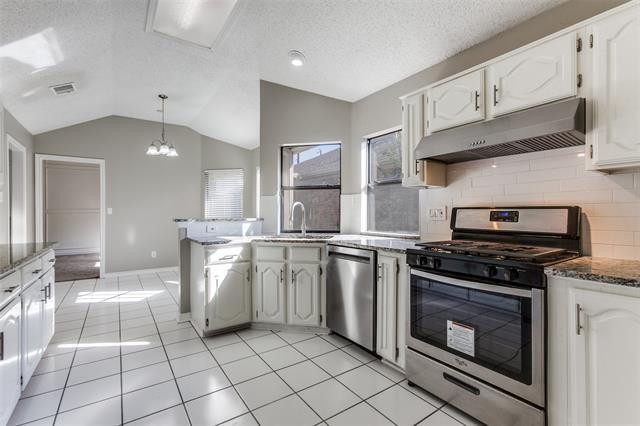 Building Photo - 16750 Cleary Cir