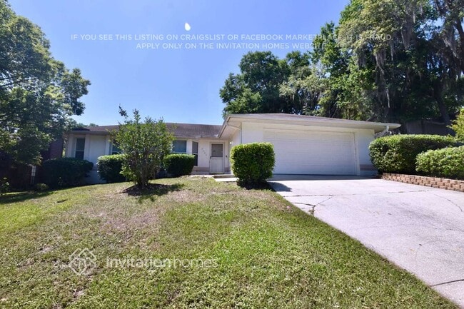 Building Photo - 7028 Doehring Dr