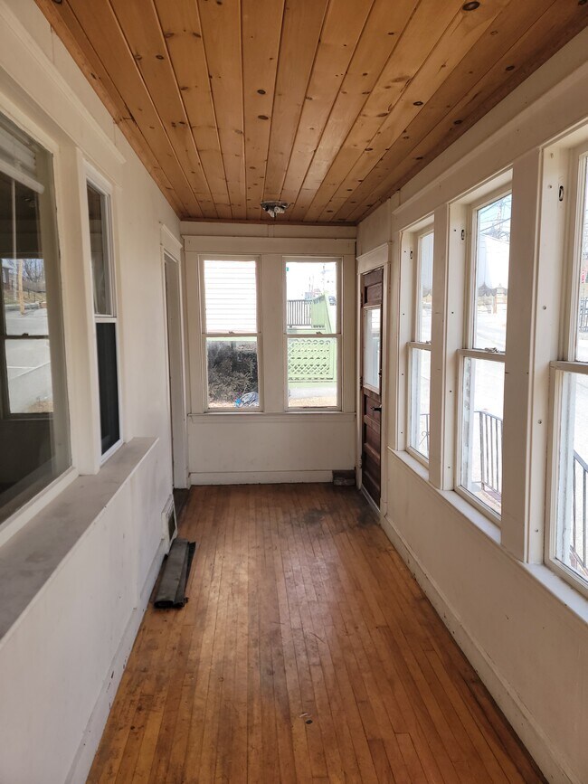 Foto del edificio - 73 Bartlett St