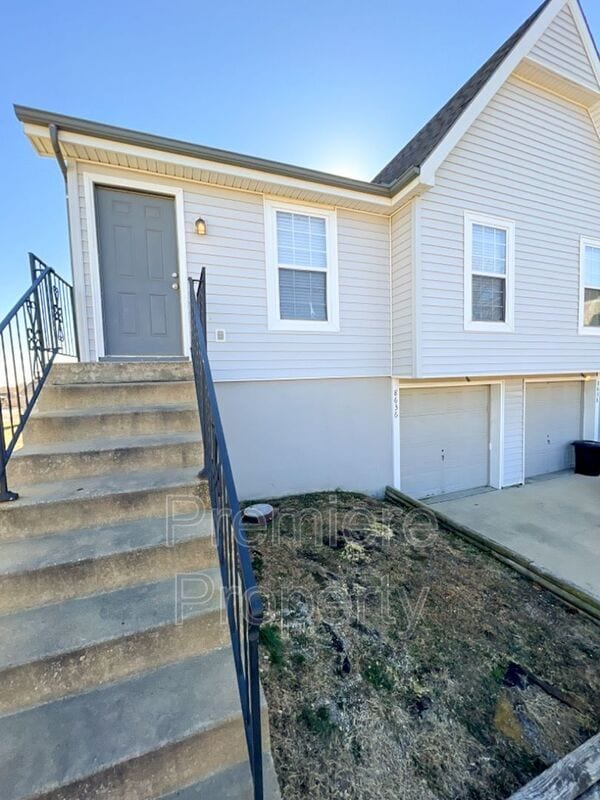 8636 NW Waukomis Dr, Kansas City, MO 64154 Townhome Rentals in Kansas