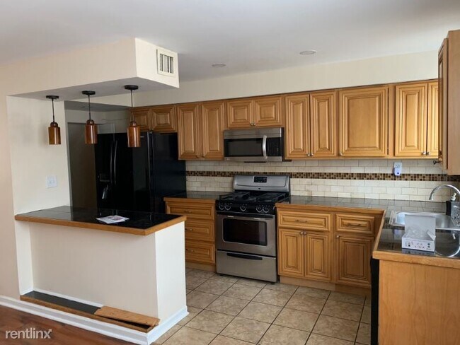 Foto del edificio - 3 br, 1.5 bath House - 6605 Eastwood St