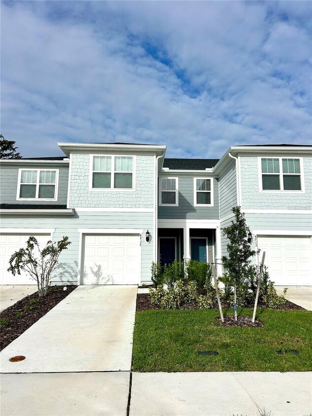 Foto principal - New Build 3Bed 2Bath Townhome in Kissimmee