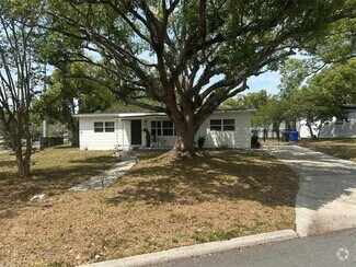 Building Photo - 725 W Shady Ln