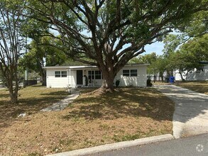 Building Photo - 725 W Shady Ln
