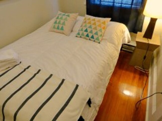 Foto del edificio - North End - 2 bedroom apartment - 9/1