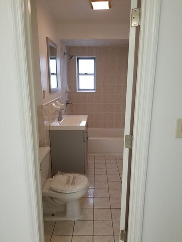 Foto del edificio - 7020 Durham Ave