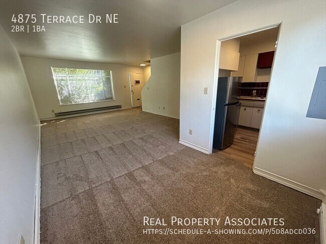 Foto del edificio - 4875 Terrace Dr NE