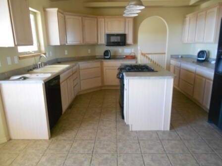 Building Photo - 1529 Fox Chase Rd