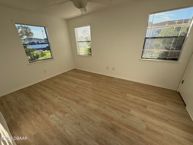 Foto del edificio - 11 Oriole Cir