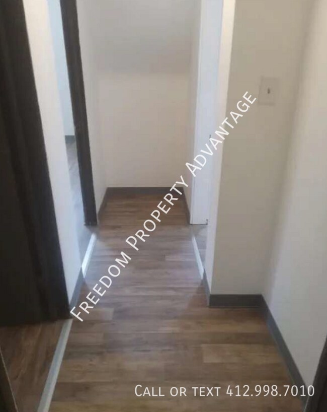 Foto del edificio - 1943 Broadway Ave