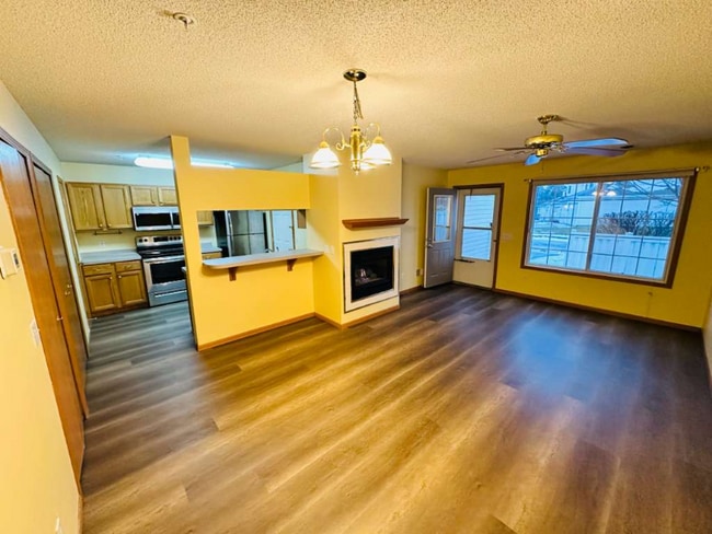 Building Photo - 13207 Bush Ln