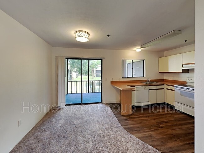 Building Photo - 7808 Shadowood Dr