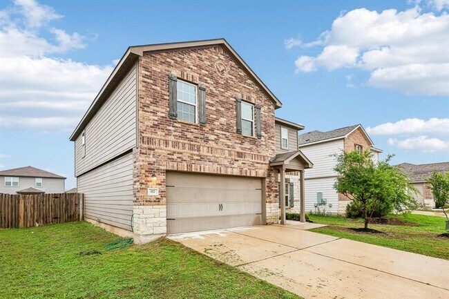 Foto del edificio - 117 Cherry Tree Ln