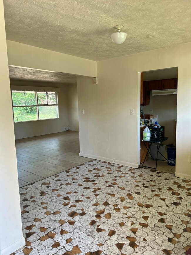 Foto del edificio - 4529 Owens Dr