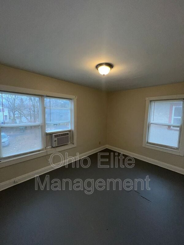 Building Photo - 1483 Republic Ave