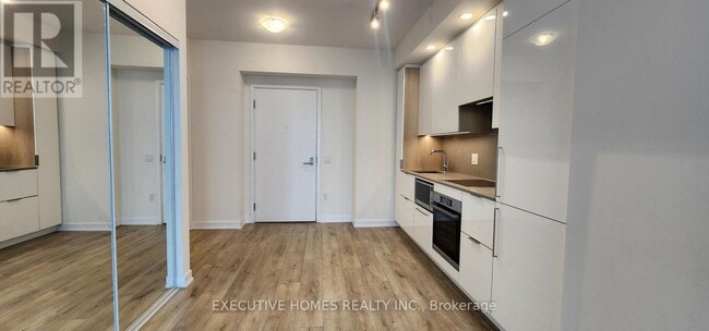 Building Photo - 28 Freeland St