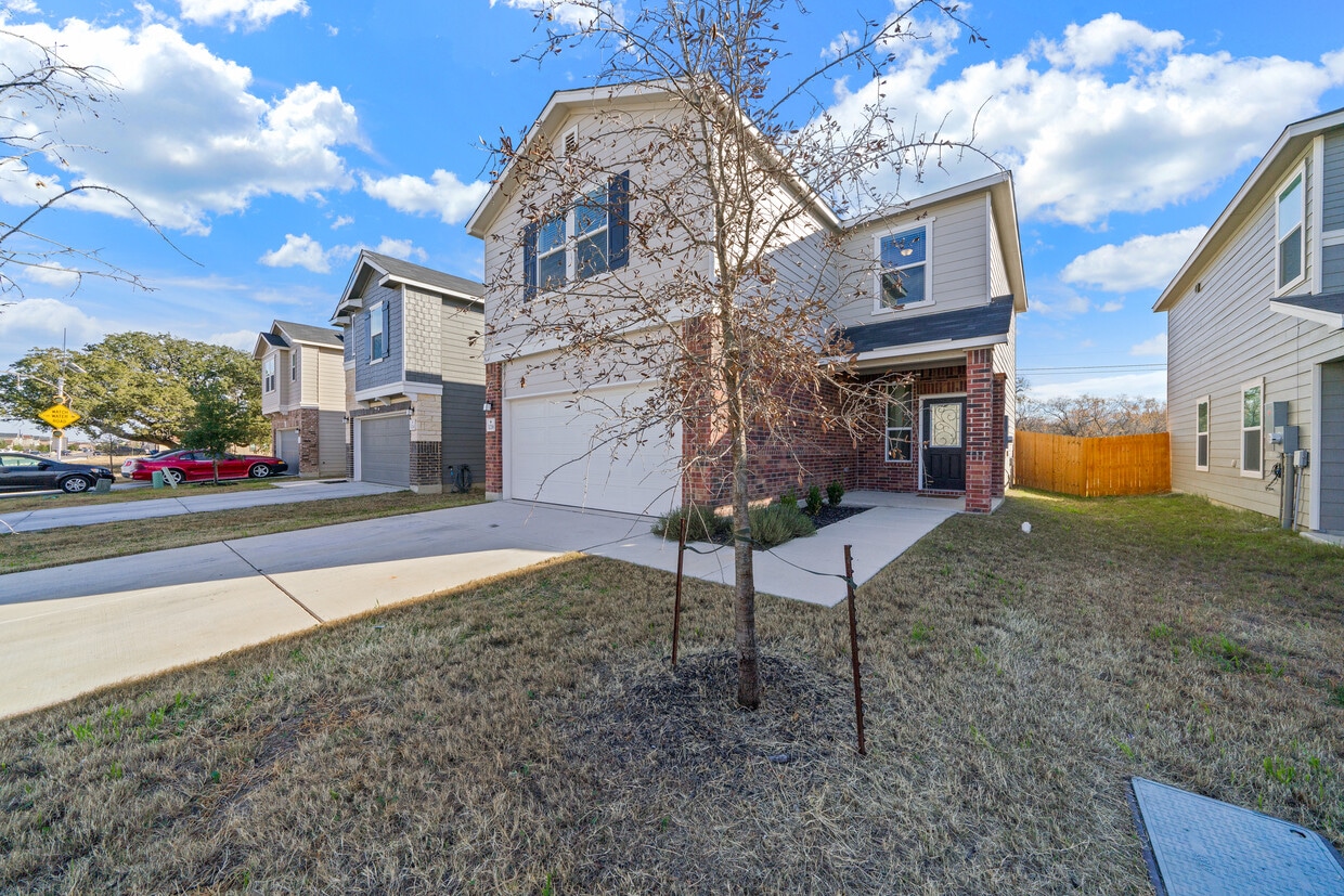 3218 Comanche Crossing, San Antonio, TX 78224 House for Rent in San