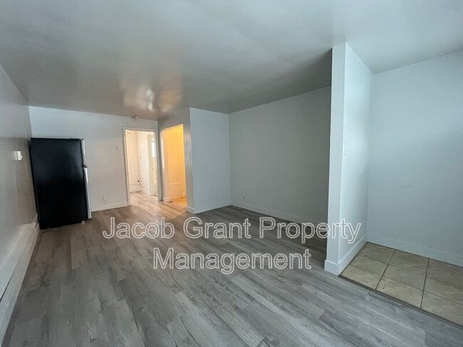 Building Photo - 575 Tiger Ave