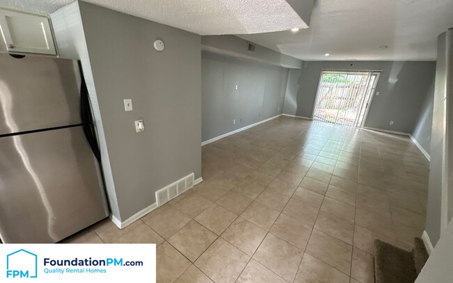 Building Photo - 5260 Flowering Peach Dr