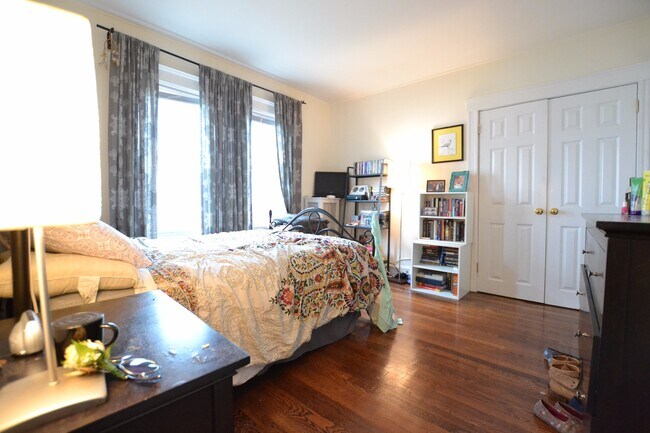 Foto del edificio - 74 Hobart St