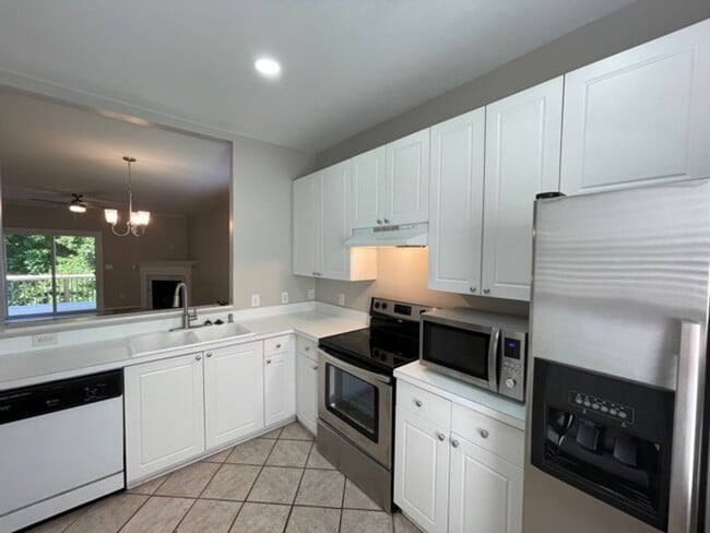 Building Photo - Mingo Creek!