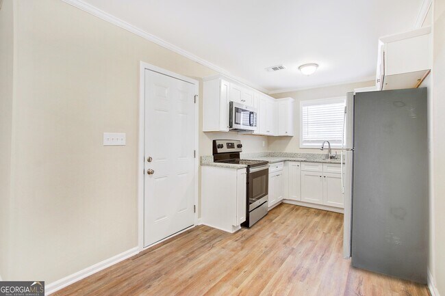 Foto del edificio - 6510 Connell Rd