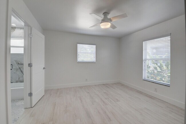 Foto del edificio - 502 N H St