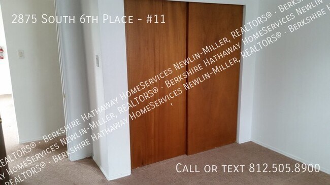 Building Photo - 2 Bedroom Apartment Close to Mall