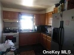 Building Photo - 247 Oakley Ave