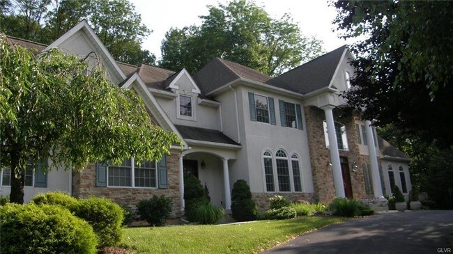 Building Photo - 4642 Brookridge Dr
