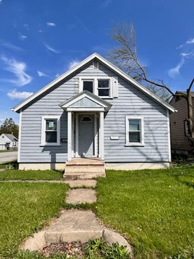 Building Photo - 3801 Lafayette St