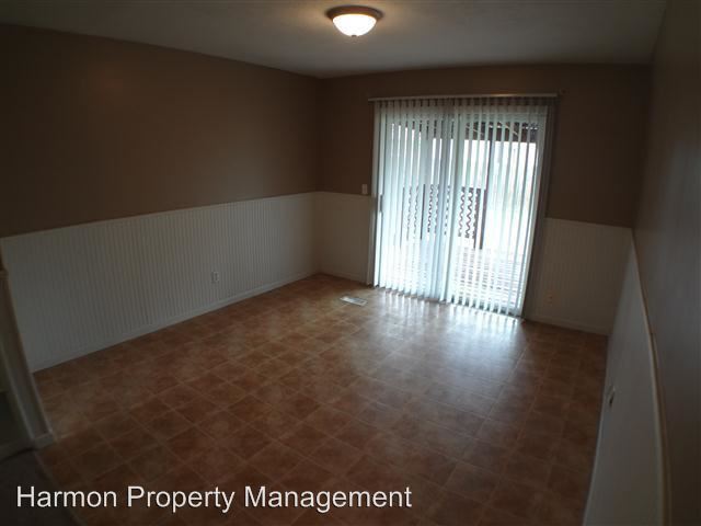 Building Photo - 4510 S Elizabeth Ave