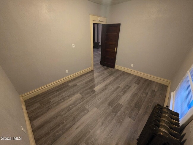 Building Photo - 312 5th Ave