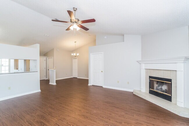 Foto del edificio - 3268 Avalon Dr