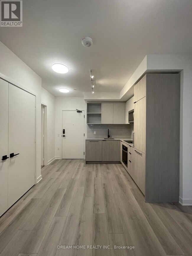 Building Photo - 1185 Dupont St