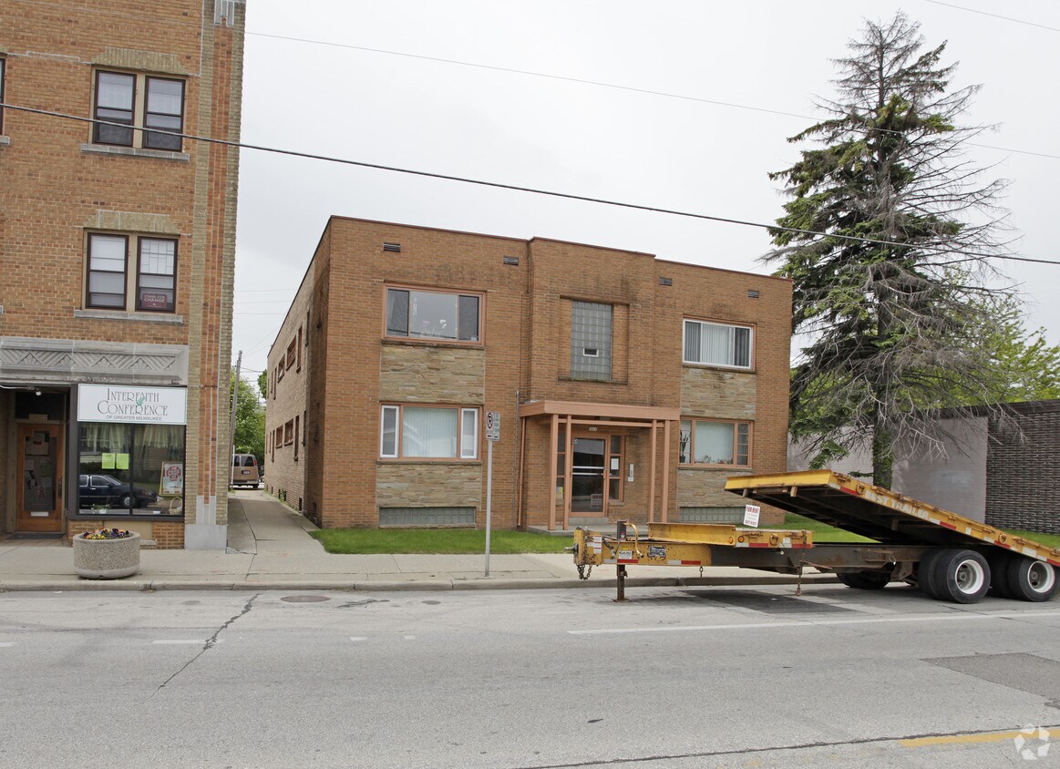 5411 W Vliet St, Milwaukee, WI 53208 Apartments in Milwaukee, WI