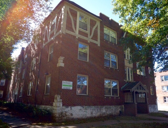 Primary Photo - Jackson Apartments