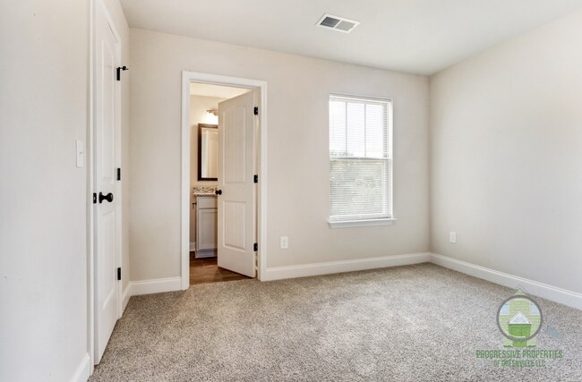 Foto del edificio - 107 Sitton Dr