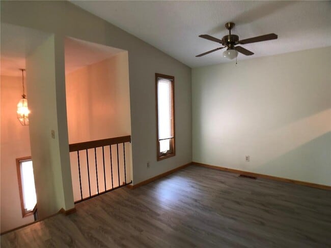 Building Photo - 8781 Jasmine Ln