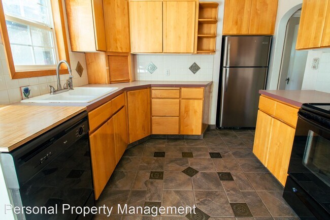 Foto del edificio - 3 br, 1.5 bath House - 614 E. 24th St
