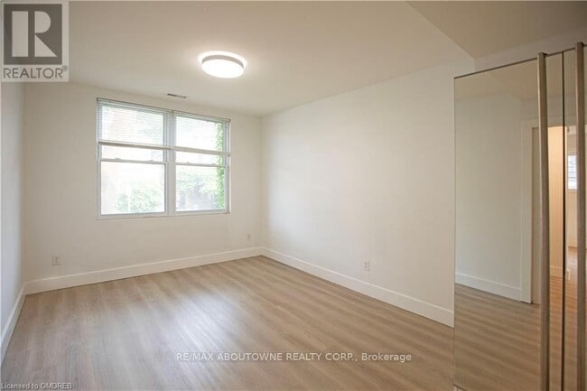 Building Photo - 49-49 Fairleigh Ave S