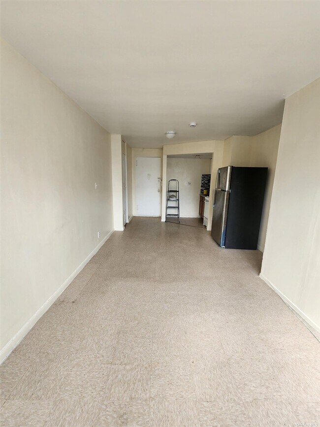 Foto del edificio - 88-22 172nd St