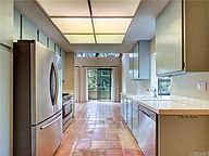 Foto del edificio - 13331 Moorpark St
