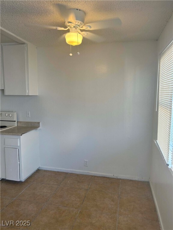 Building Photo - 6340 Casada Way